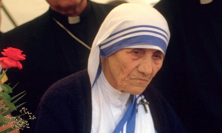 Mother Teresa of Calcutta in 1986 at a public pro-life meeting in Bonn, Germany. © 1986 Túrelio (via Wikimedia Commons), 1986 (Creative Commons CC-BY-SA-2.0 de)